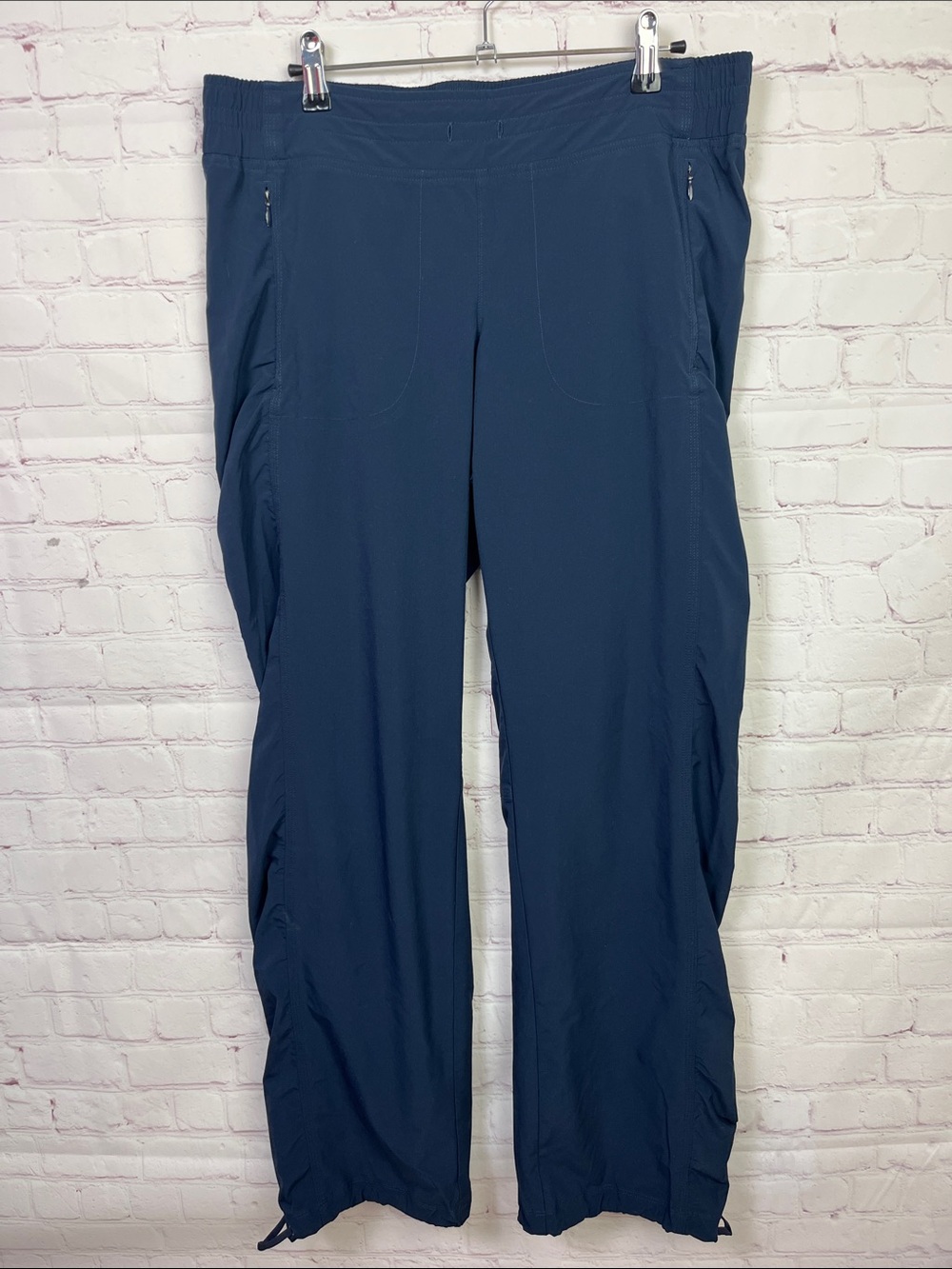 Athleta La Viva Pants in Navy Size 10